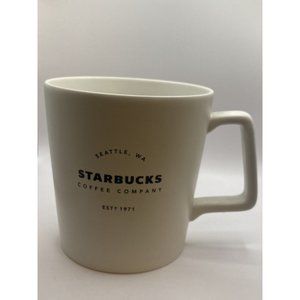 2018 Starbucks Coffee Co EST 1971 Mug 18 oz Abby White Seattle Washington